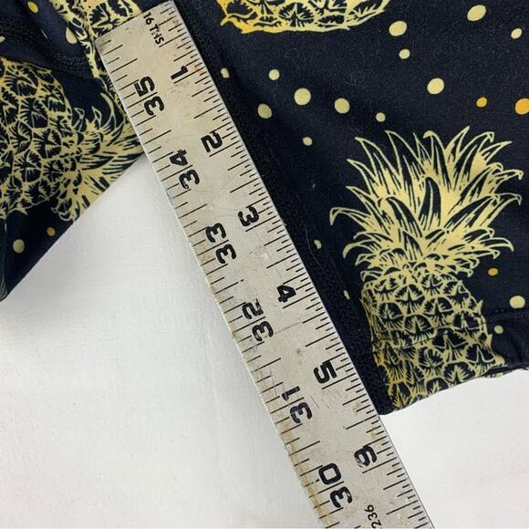 Constantly Varied Gear size medium Black Gold Pineapple Bike Shorts CVG - Picture 9 of 9